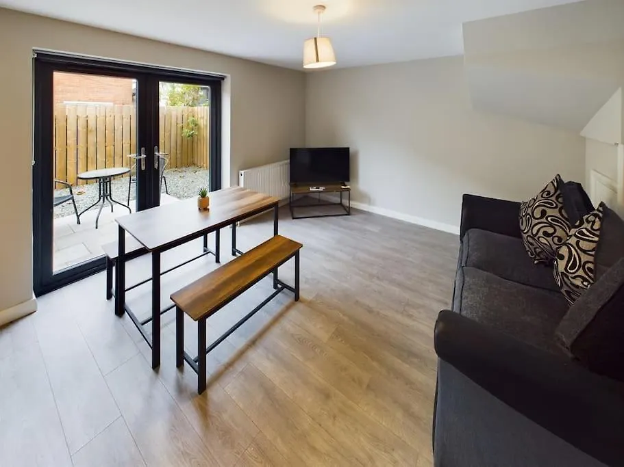 1 Bed 1 Mile From City Centre Belfast